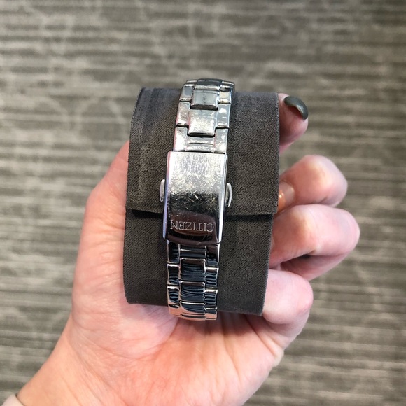 Citizen Watch - Picture 5 of 6